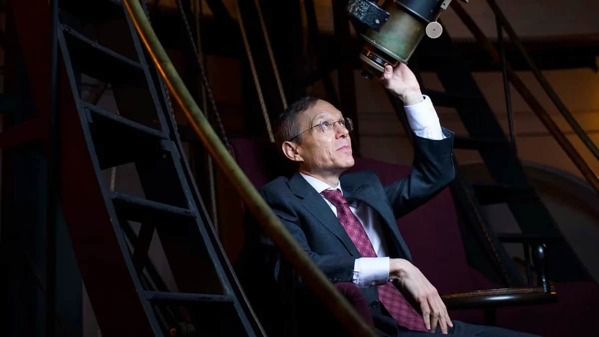 Stanno censurando Avi Loeb? Il caso 3I/ATLAS e le anomalie dell’oggetto interstellare